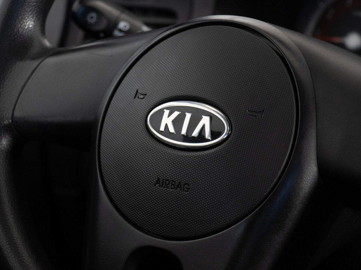 Kia Rio с пробегом — 2010 год. Фото: #7