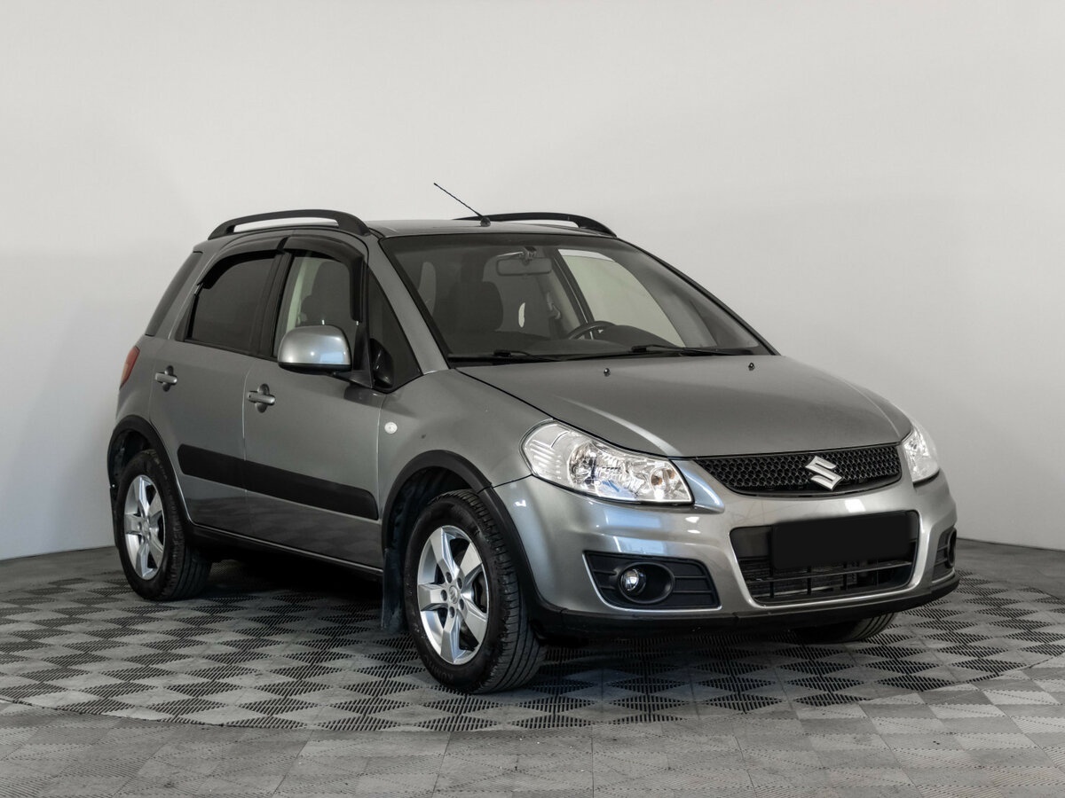 Suzuki SX4 с пробегом — 2011 год. Фото: #2
