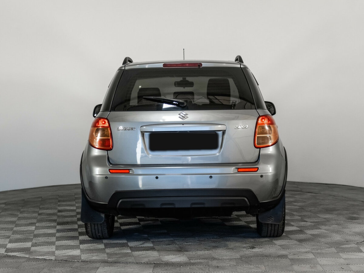 Suzuki SX4 с пробегом — 2011 год. Фото: #4