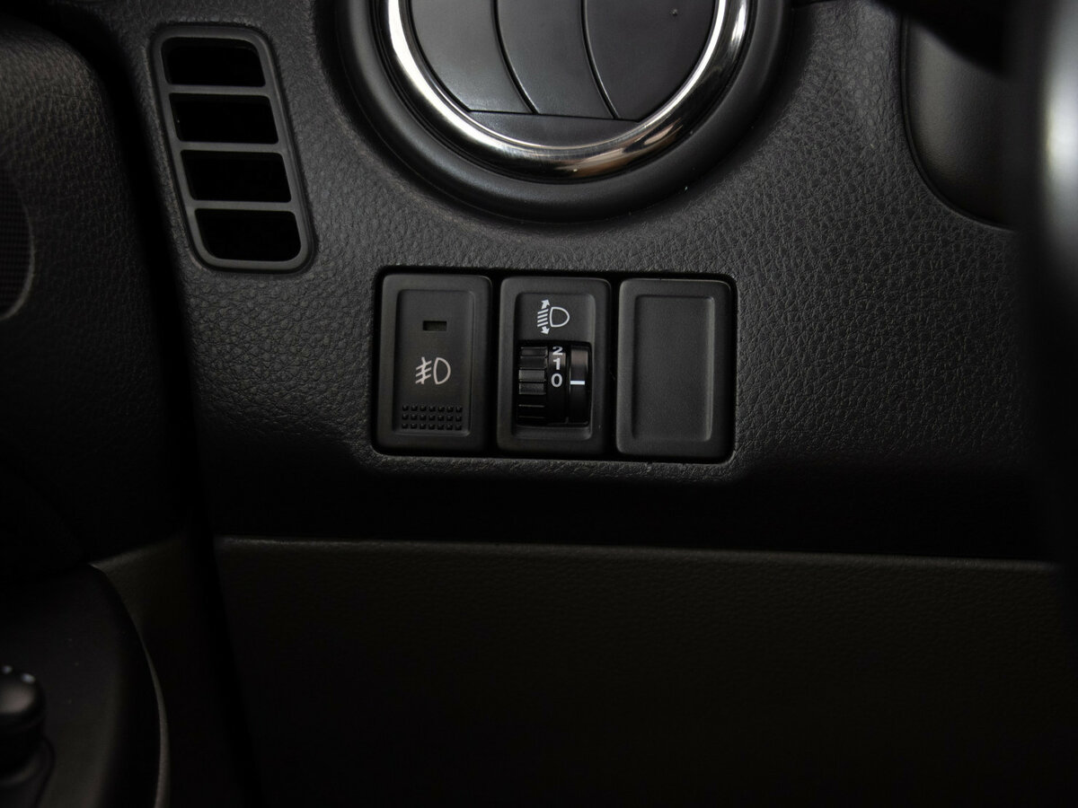 Suzuki SX4 с пробегом — 2011 год. Фото: #11