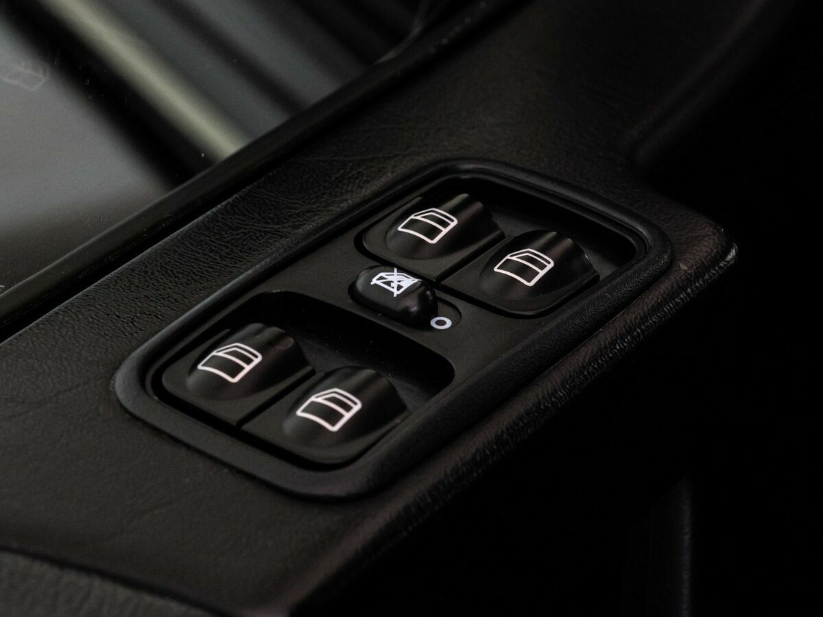 Mercedes-Benz G-Класс с пробегом — 2011 год. Фото: #19