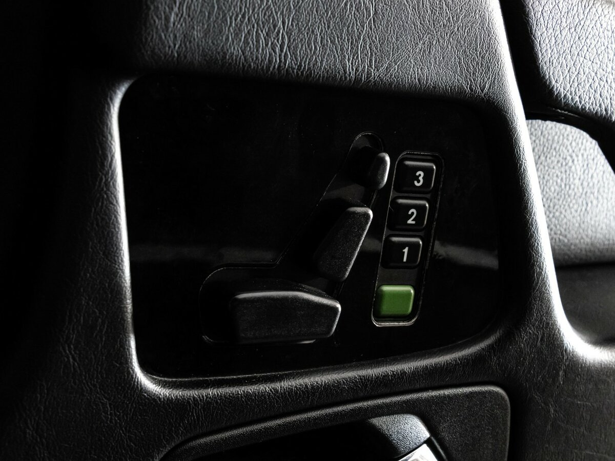 Mercedes-Benz G-Класс с пробегом — 2011 год. Фото: #27