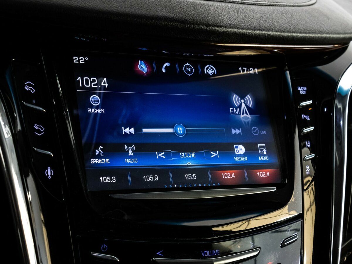 Cadillac Escalade с пробегом — 2015 год. Фото: #12