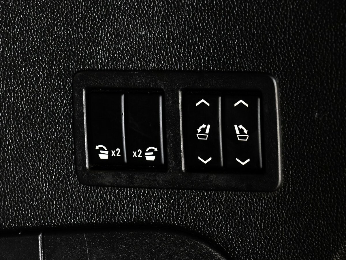 Cadillac Escalade с пробегом — 2015 год. Фото: #29