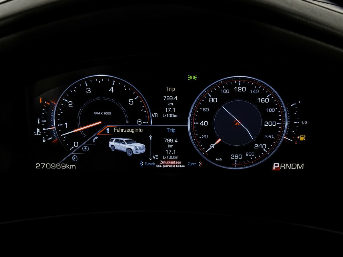 Cadillac Escalade с пробегом — 2015 год. Фото: #31