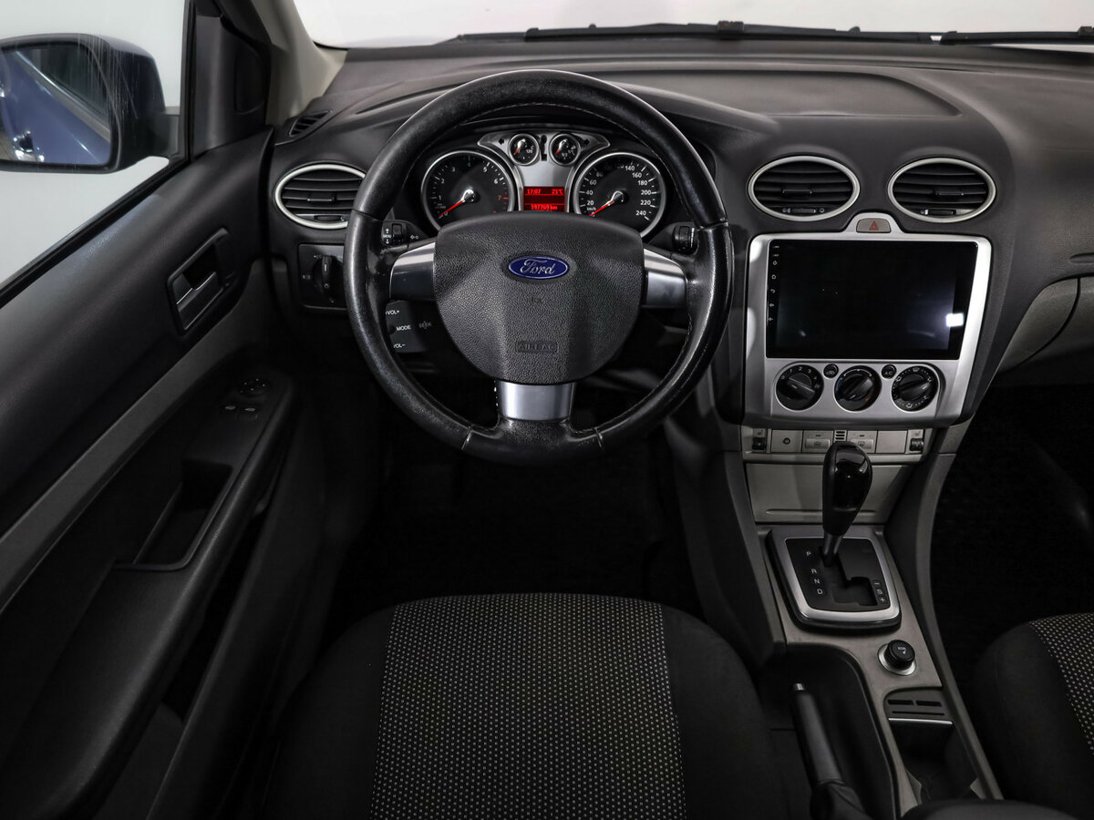 Ford Focus с пробегом — 2009 год. Фото: #8