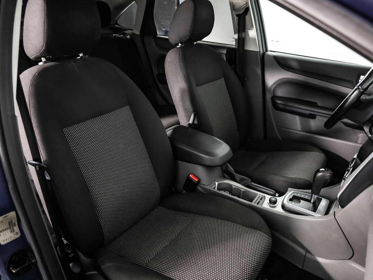 Ford Focus с пробегом — 2009 год. Фото: #10