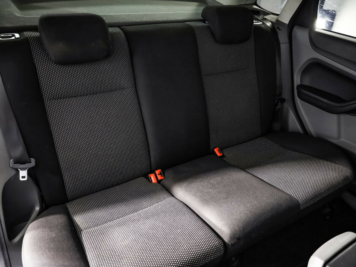 Ford Focus с пробегом — 2009 год. Фото: #11