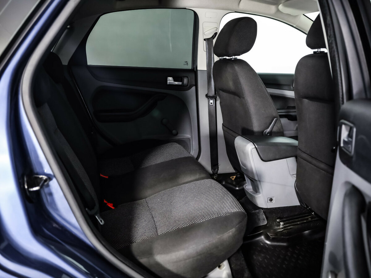 Ford Focus с пробегом — 2009 год. Фото: #12