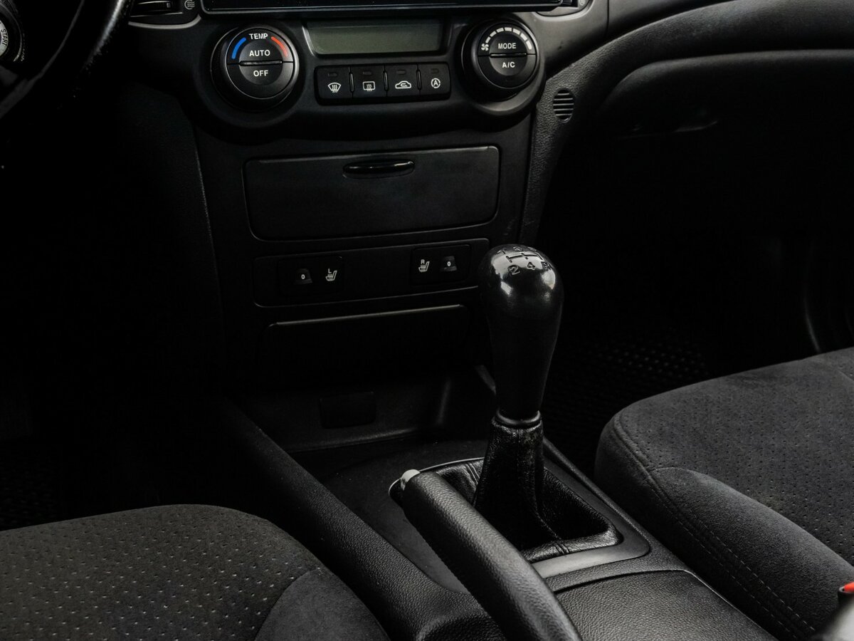 Kia Magentis с пробегом — 2007 год. Фото: #8