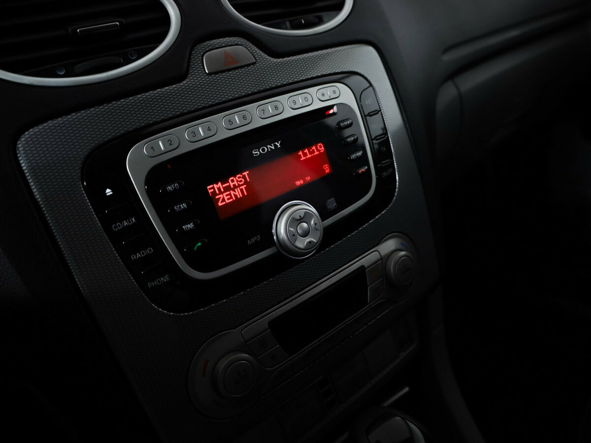 Ford Focus с пробегом — 2010 год. Фото: #8