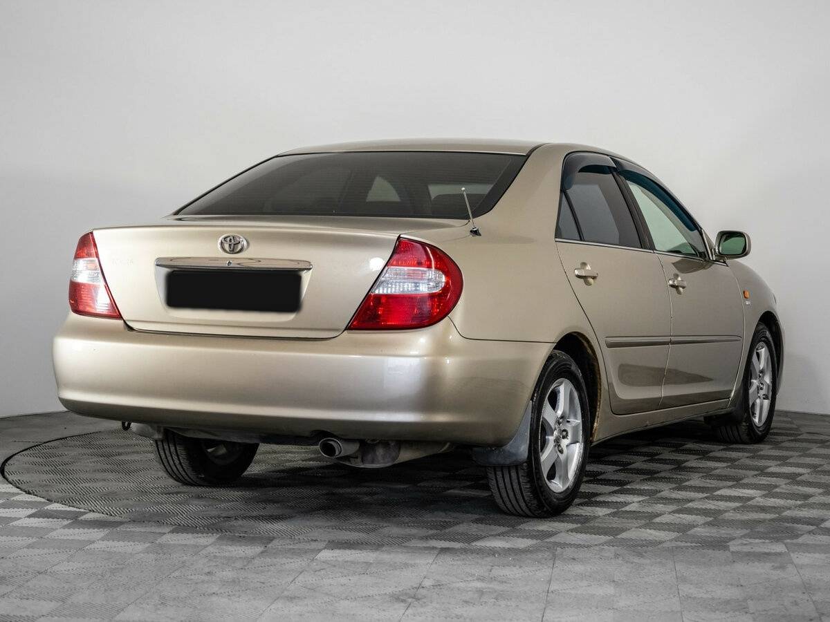 Toyota Camry с пробегом — 2003 год. Фото: #3