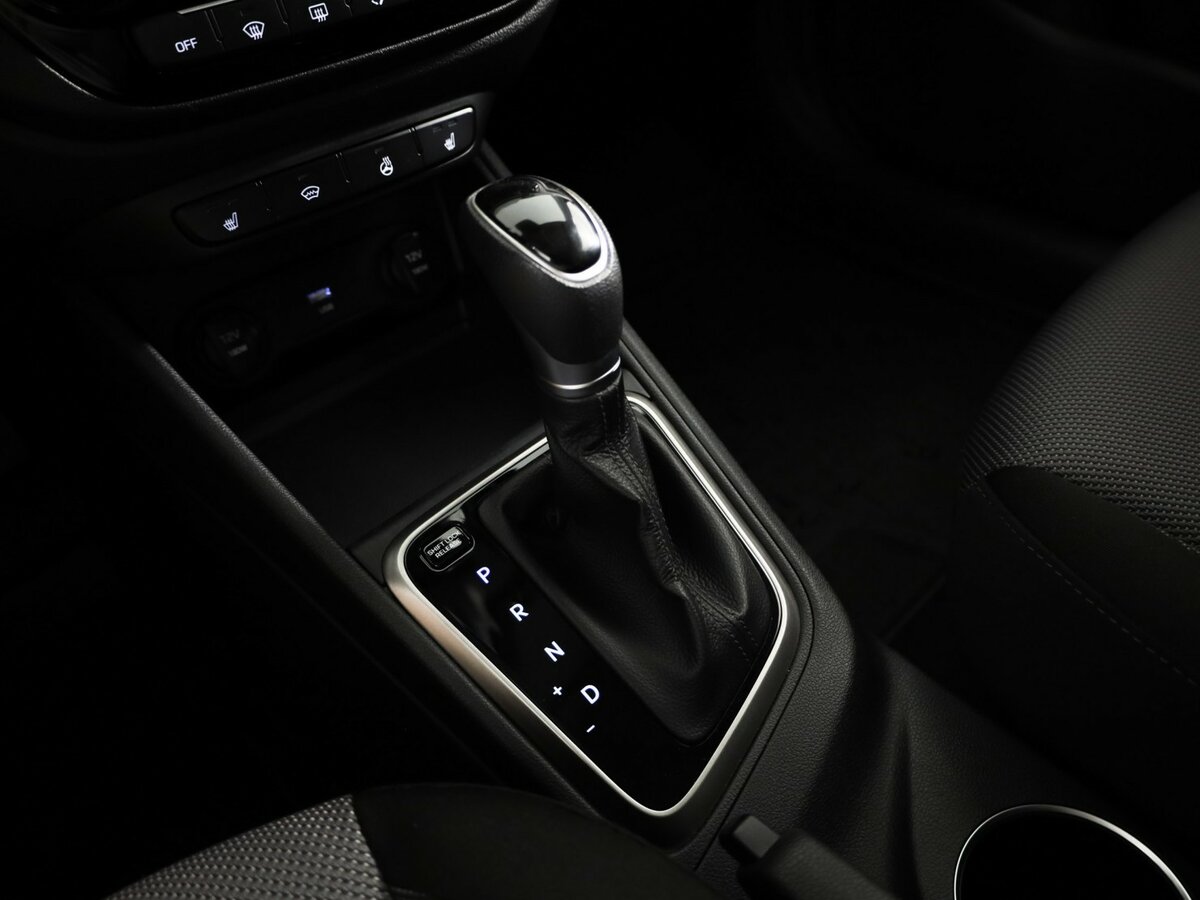 Hyundai Solaris с пробегом — 2021 год. Фото: #12