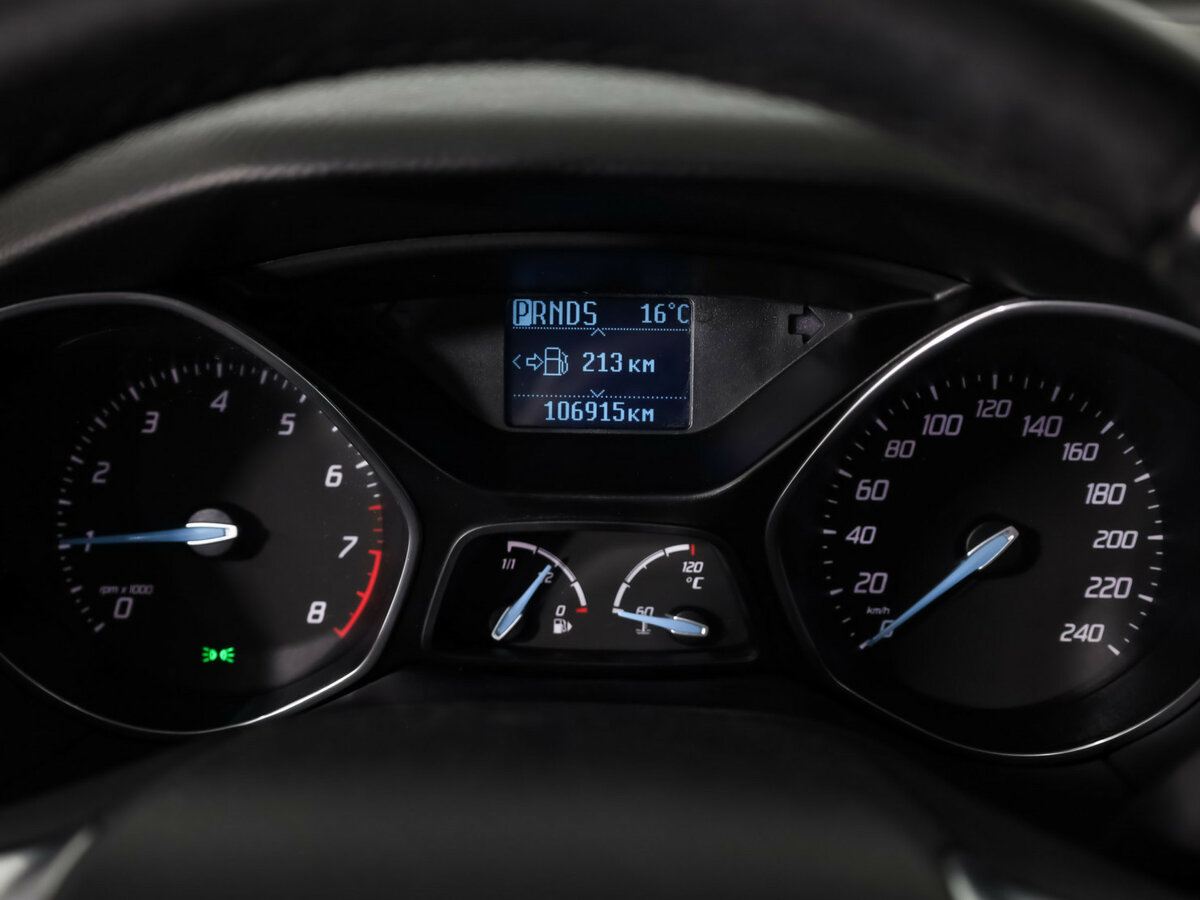 Ford Focus с пробегом — 2011 год. Фото: #9