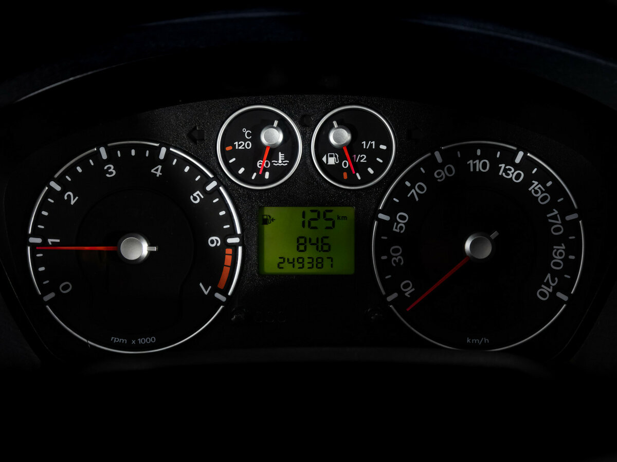 Ford Fusion с пробегом — 2007 год. Фото: #11