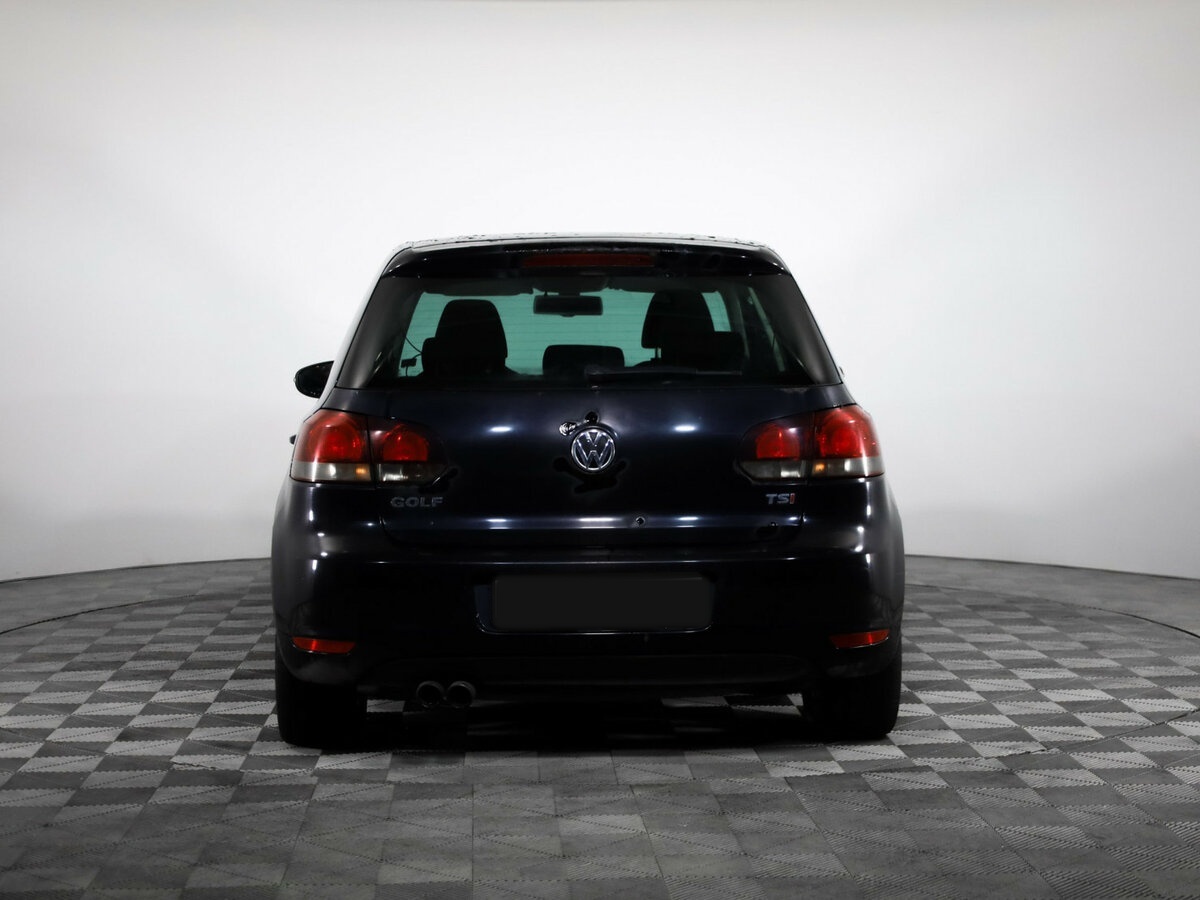 Volkswagen Golf с пробегом — 2009 год. Фото: #2