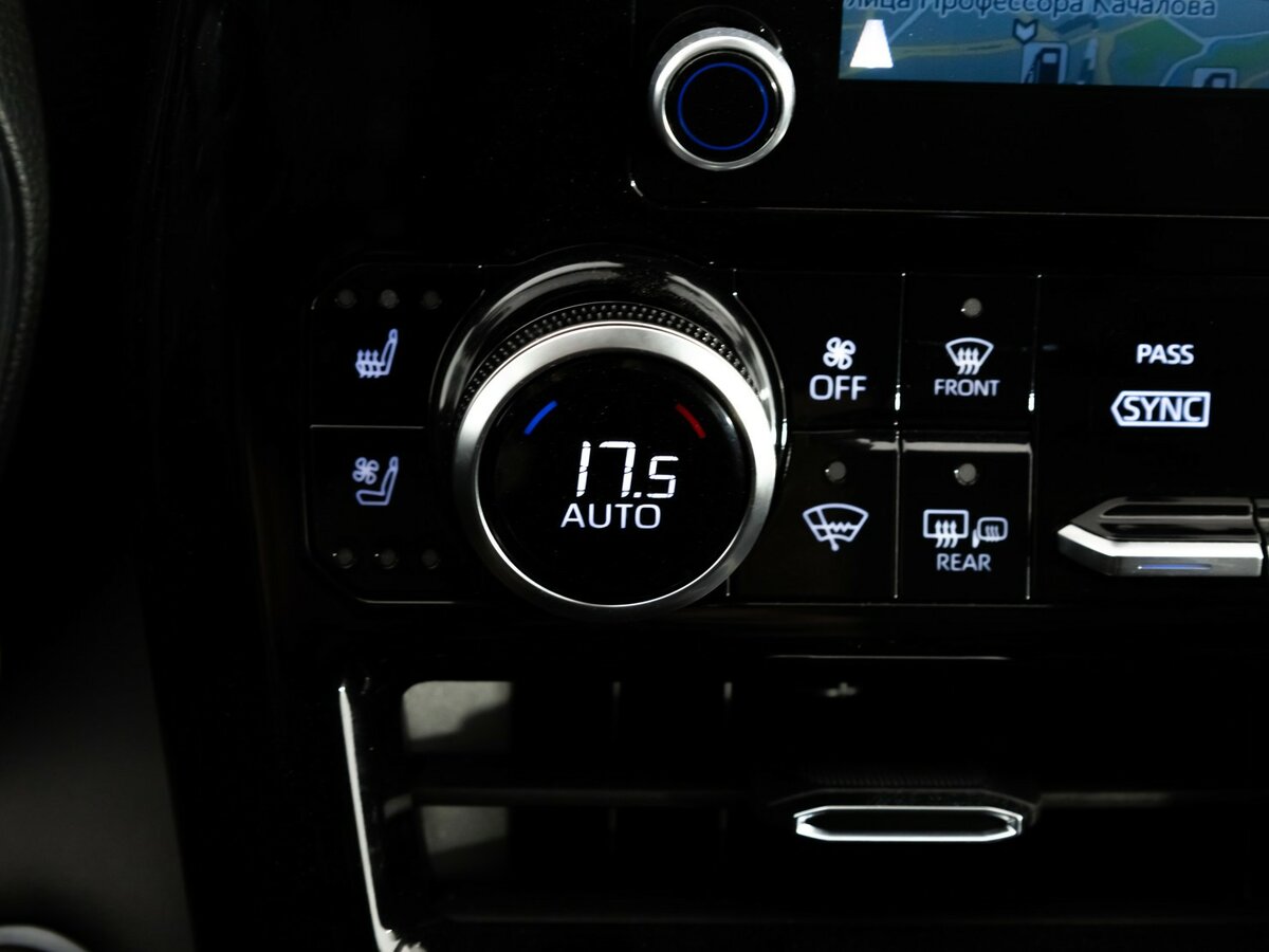 Toyota Highlander с пробегом — 2021 год. Фото: #15