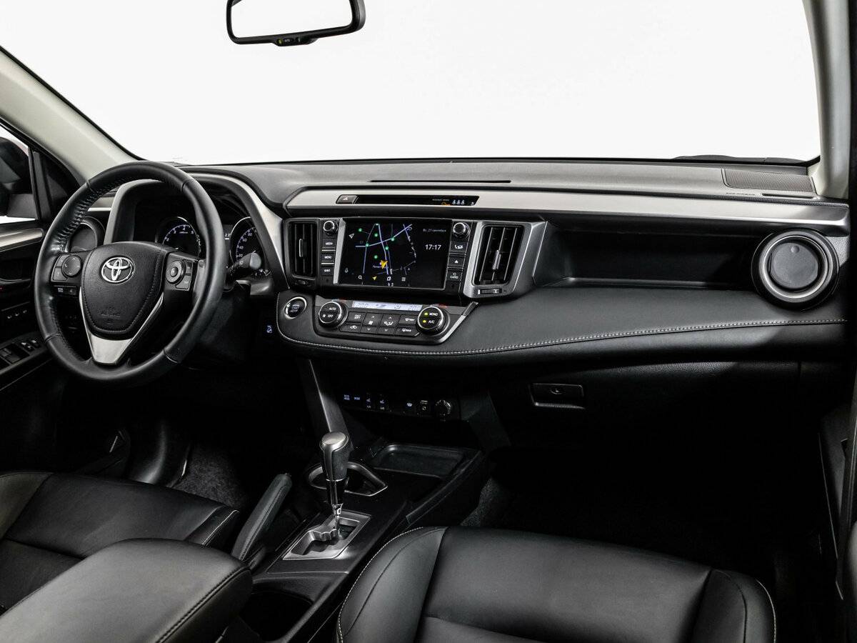 Toyota RAV4 с пробегом — 2019 год. Фото: #7