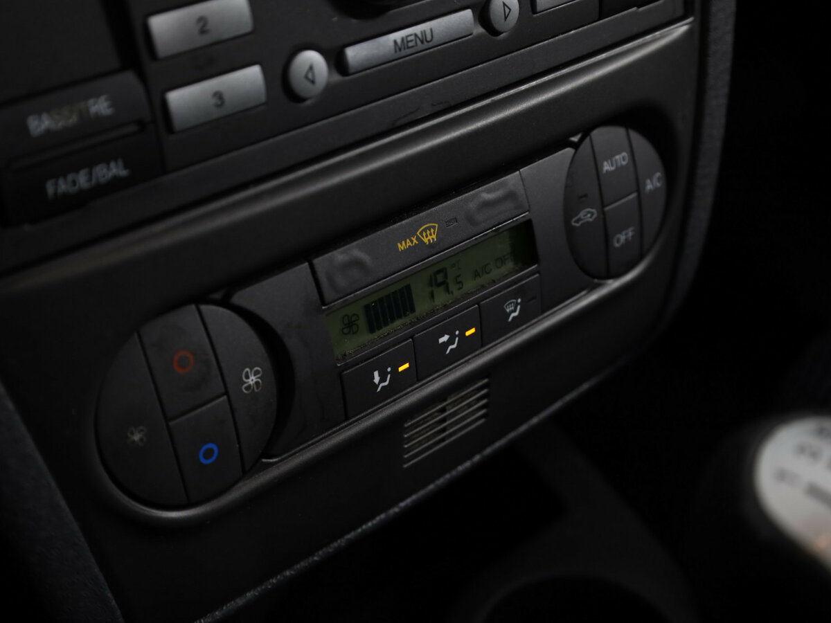 Ford Fusion с пробегом — 2008 год. Фото: #13