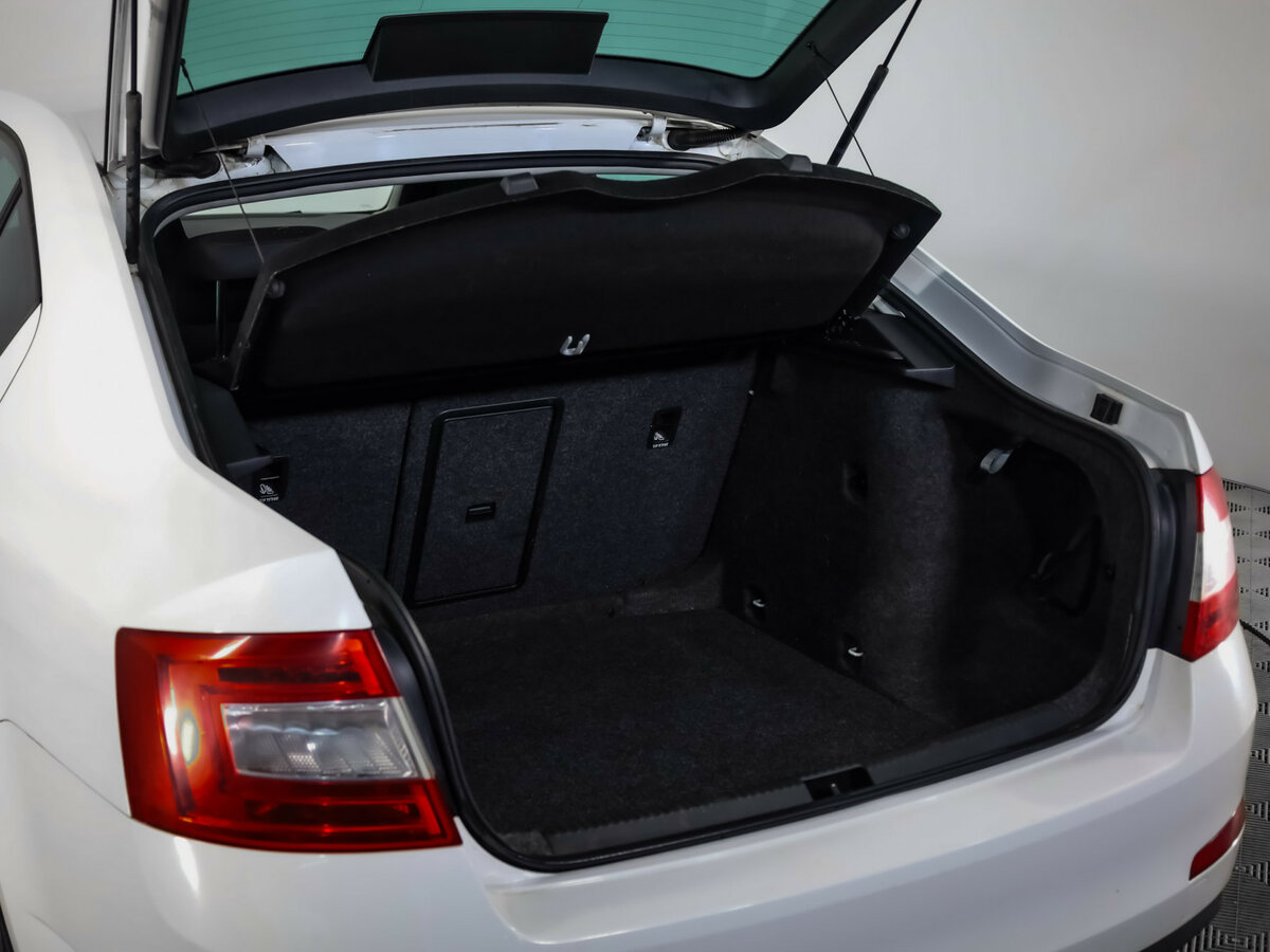 Skoda Octavia с пробегом — 2015 год. Фото: #21