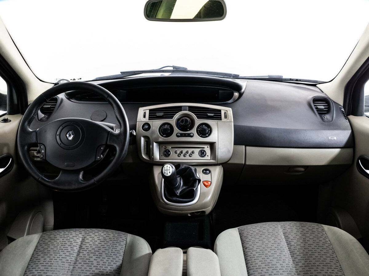 Renault Scenic с пробегом — 2006 год. Фото: #7