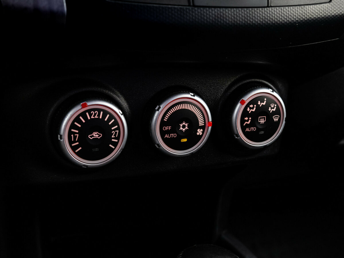 Mitsubishi Outlander с пробегом — 2007 год. Фото: #8