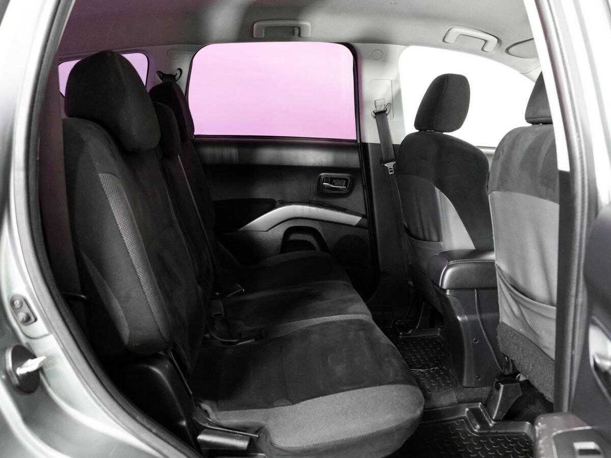 Mitsubishi Outlander с пробегом — 2007 год. Фото: #10