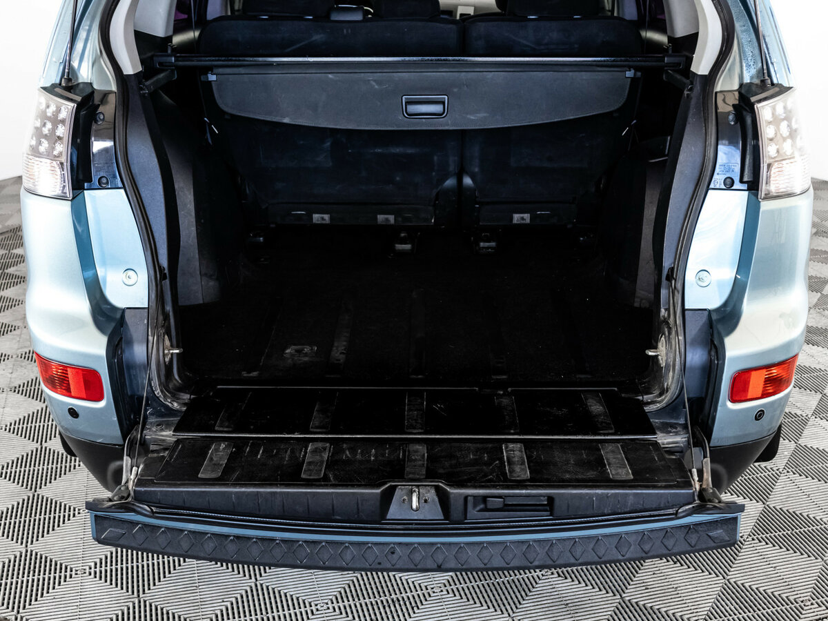 Mitsubishi Outlander с пробегом — 2007 год. Фото: #16