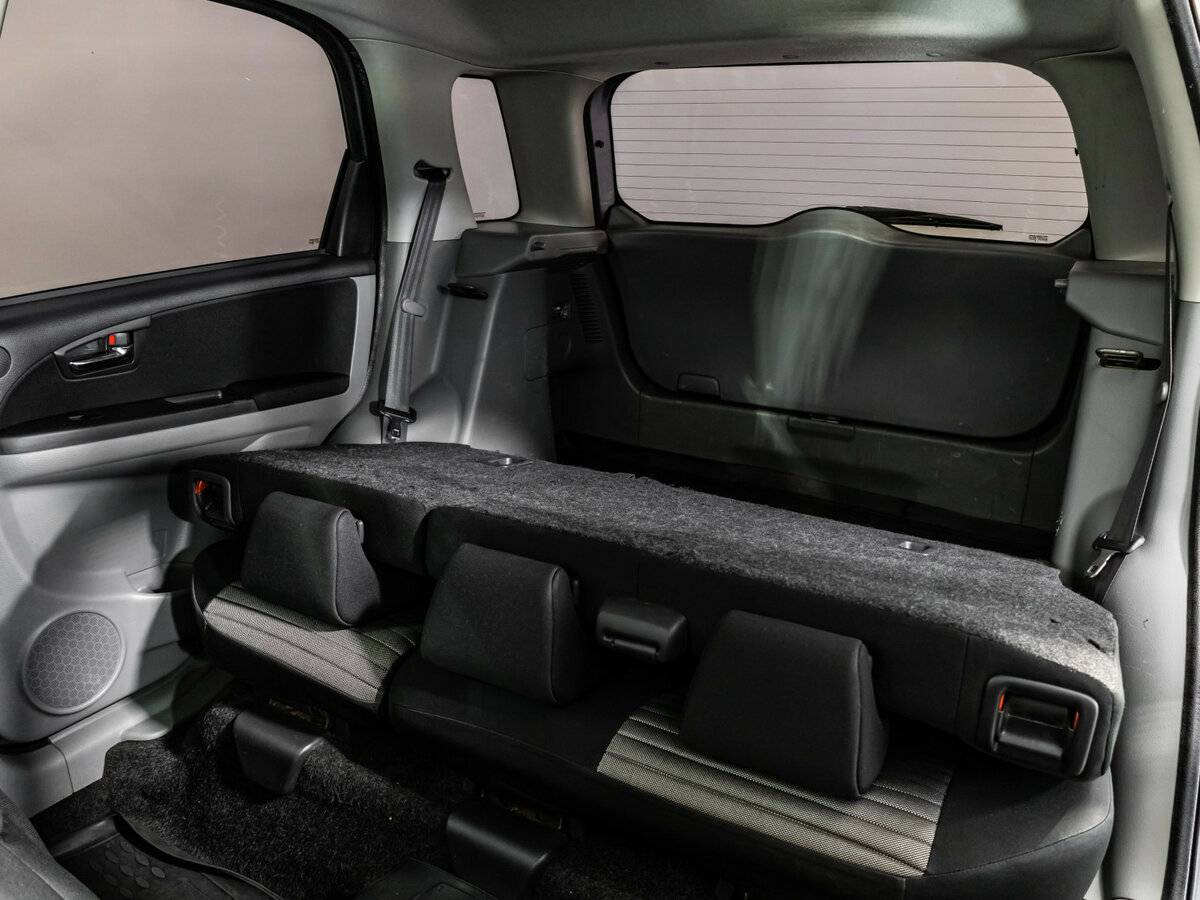 Suzuki SX4 с пробегом — 2010 год. Фото: #17