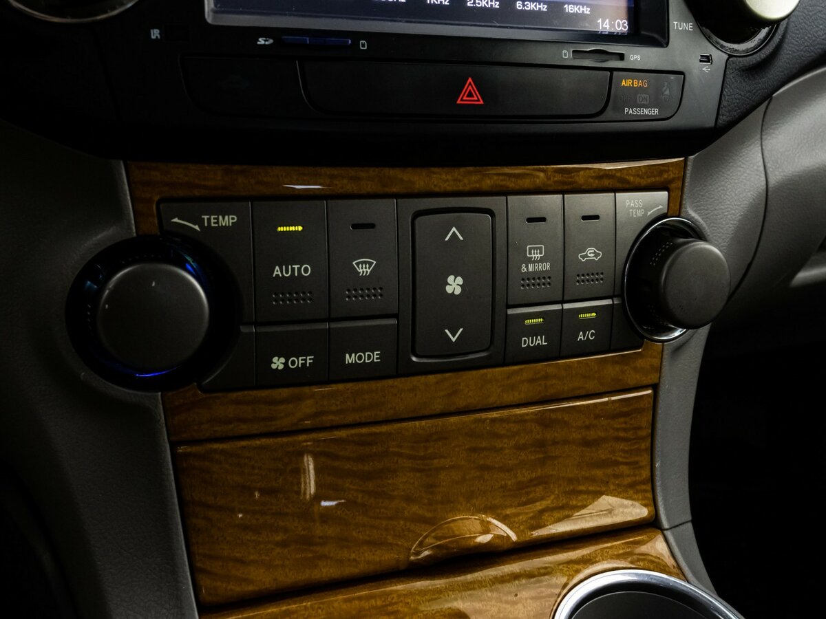 Toyota Highlander с пробегом — 2007 год. Фото: #10