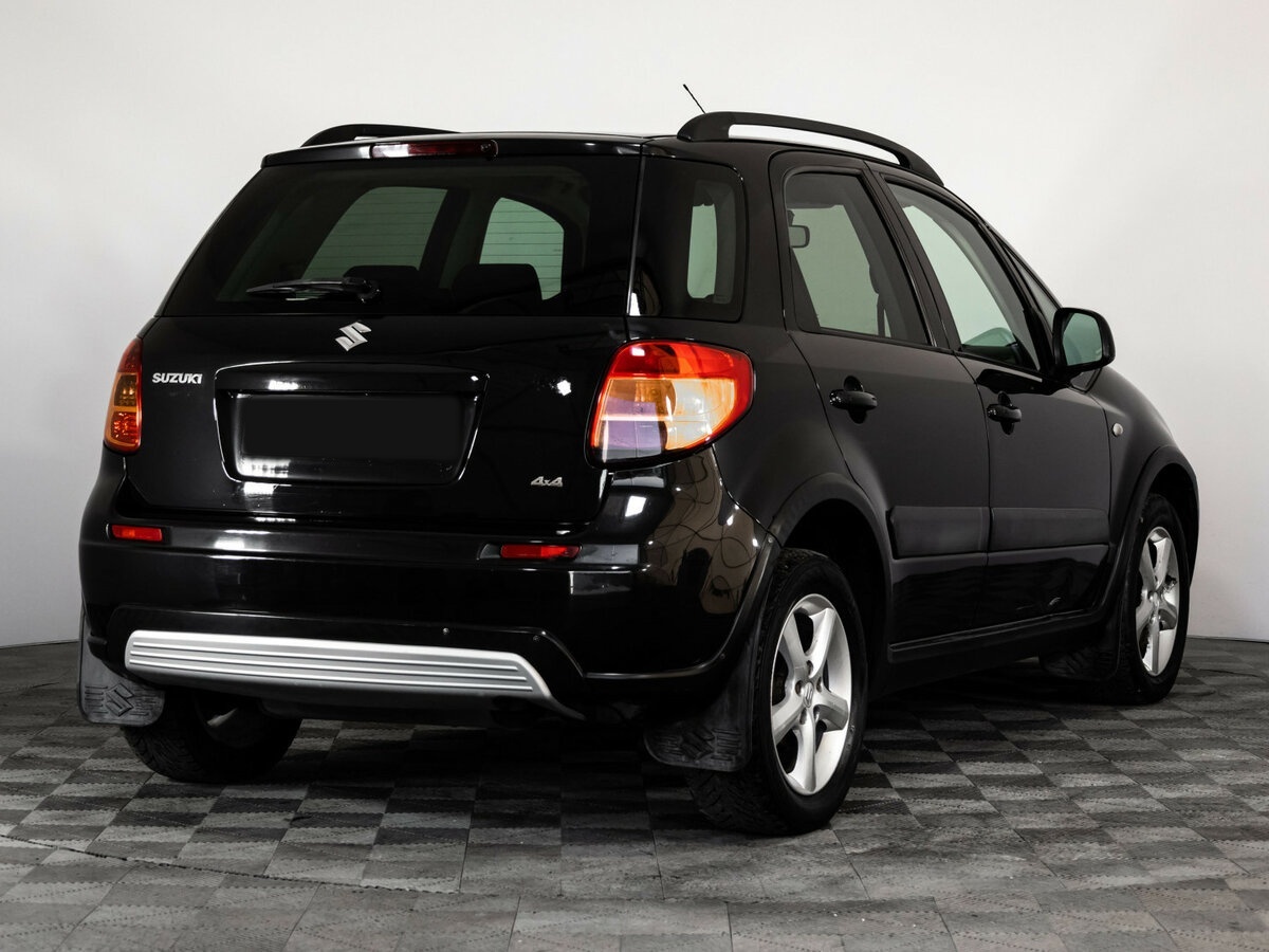 Suzuki SX4 с пробегом — 2007 год. Фото: #3