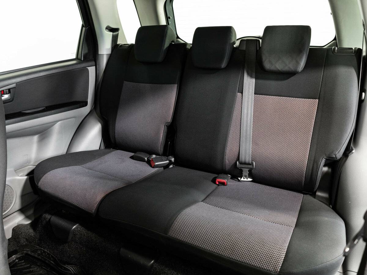 Suzuki SX4 с пробегом — 2007 год. Фото: #11