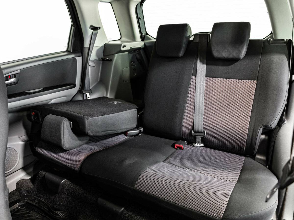 Suzuki SX4 с пробегом — 2007 год. Фото: #12