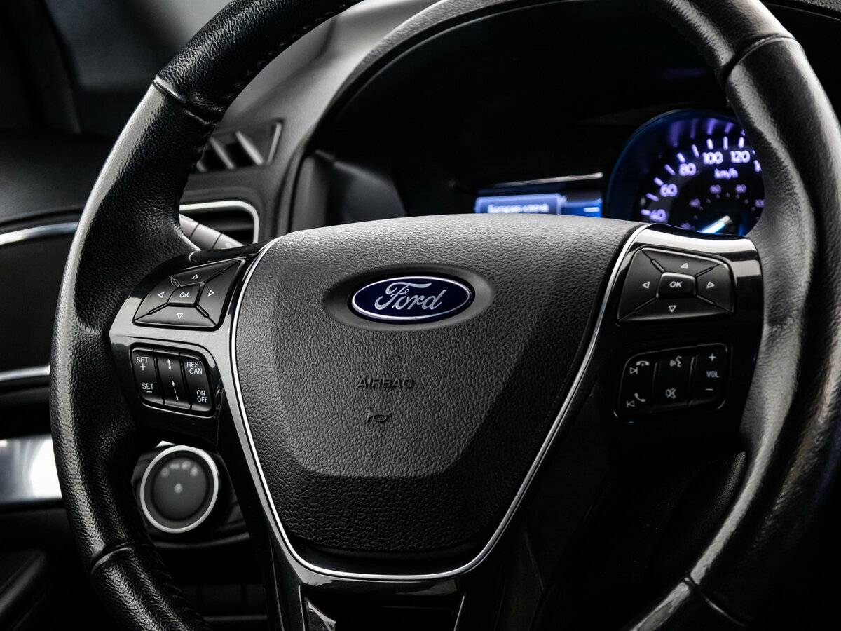 Ford Explorer с пробегом — 2019 год. Фото: #9