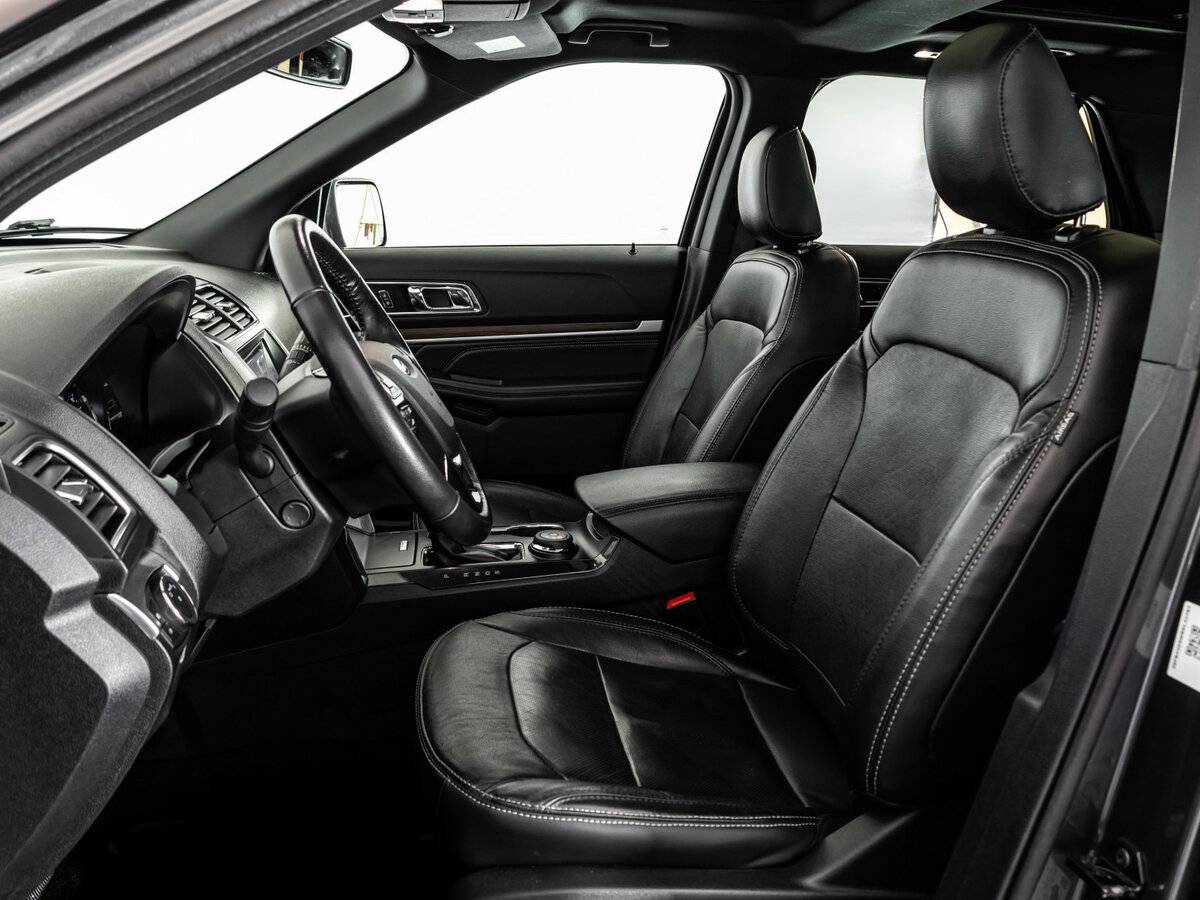 Ford Explorer с пробегом — 2019 год. Фото: #18