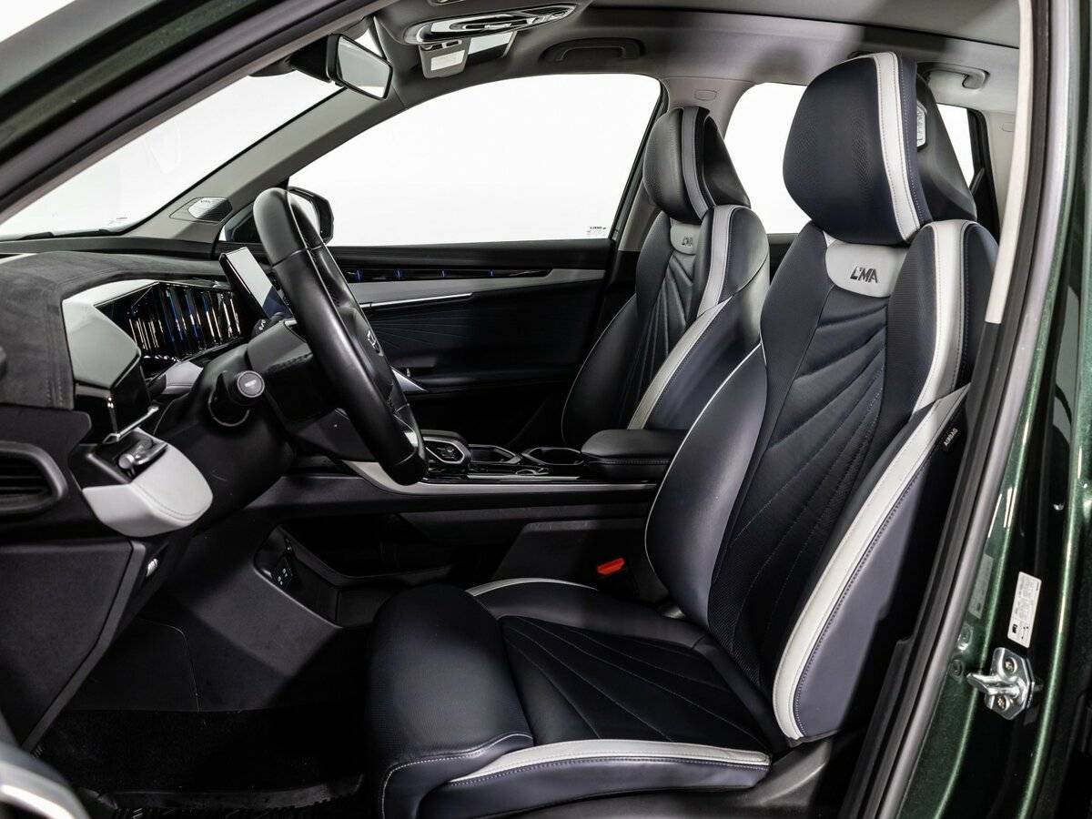 Geely Atlas с пробегом — 2023 год. Фото: #14