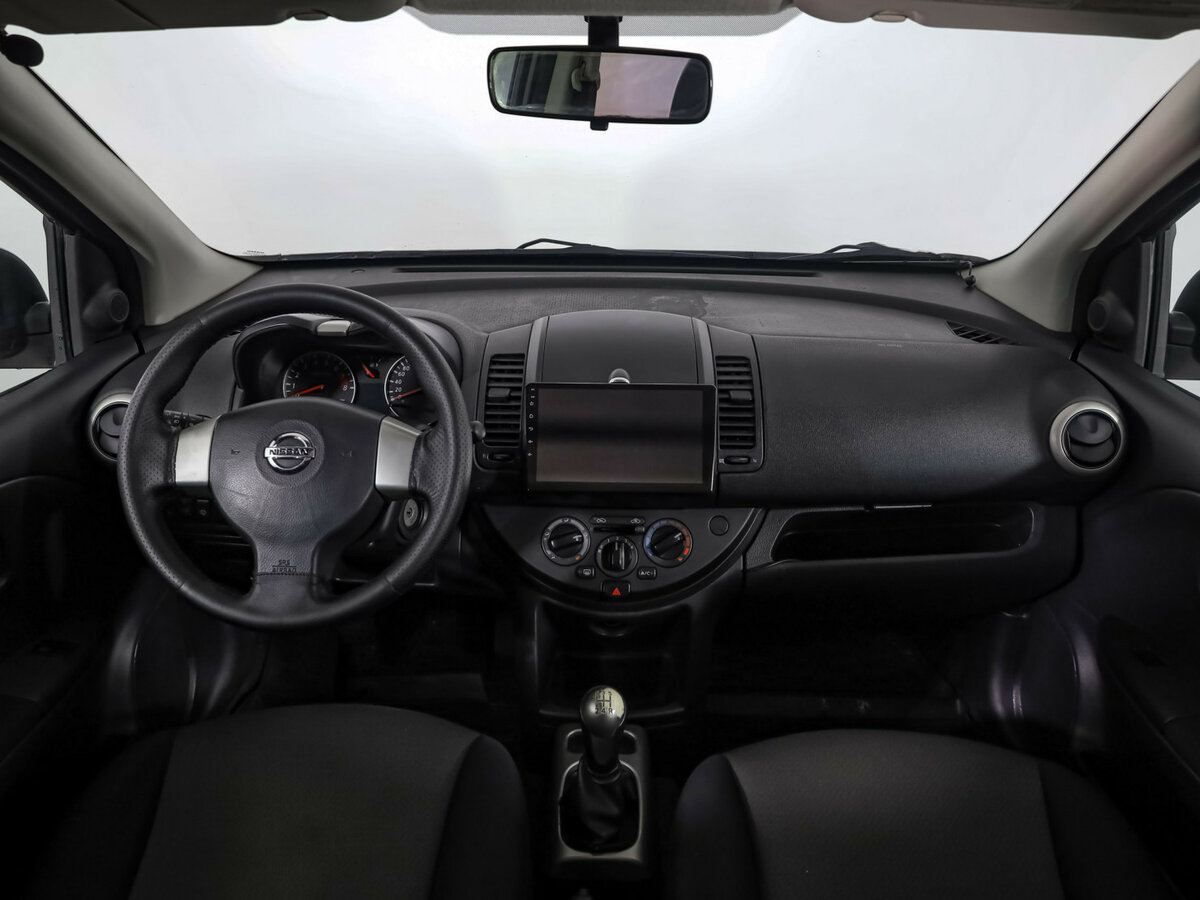 Nissan Note с пробегом — 2010 год. Фото: #7