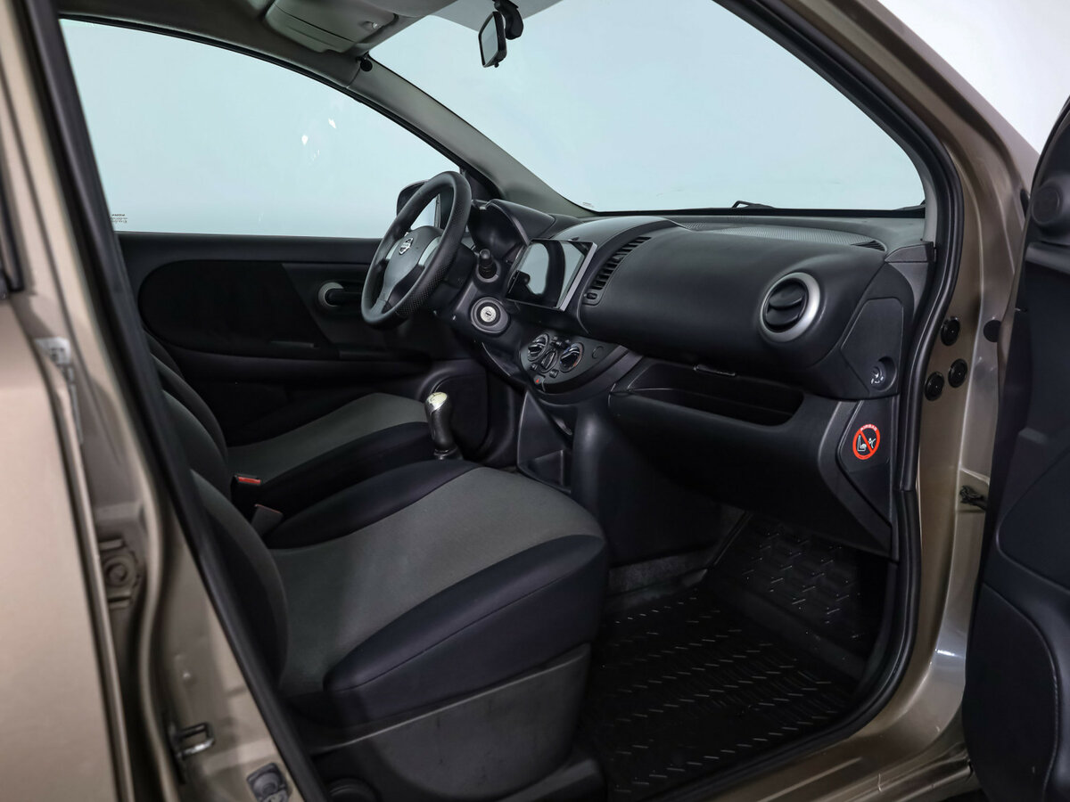 Nissan Note с пробегом — 2010 год. Фото: #18