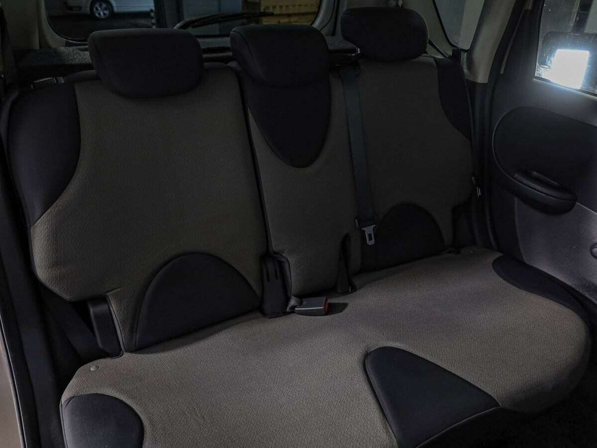 Nissan Note с пробегом — 2010 год. Фото: #19