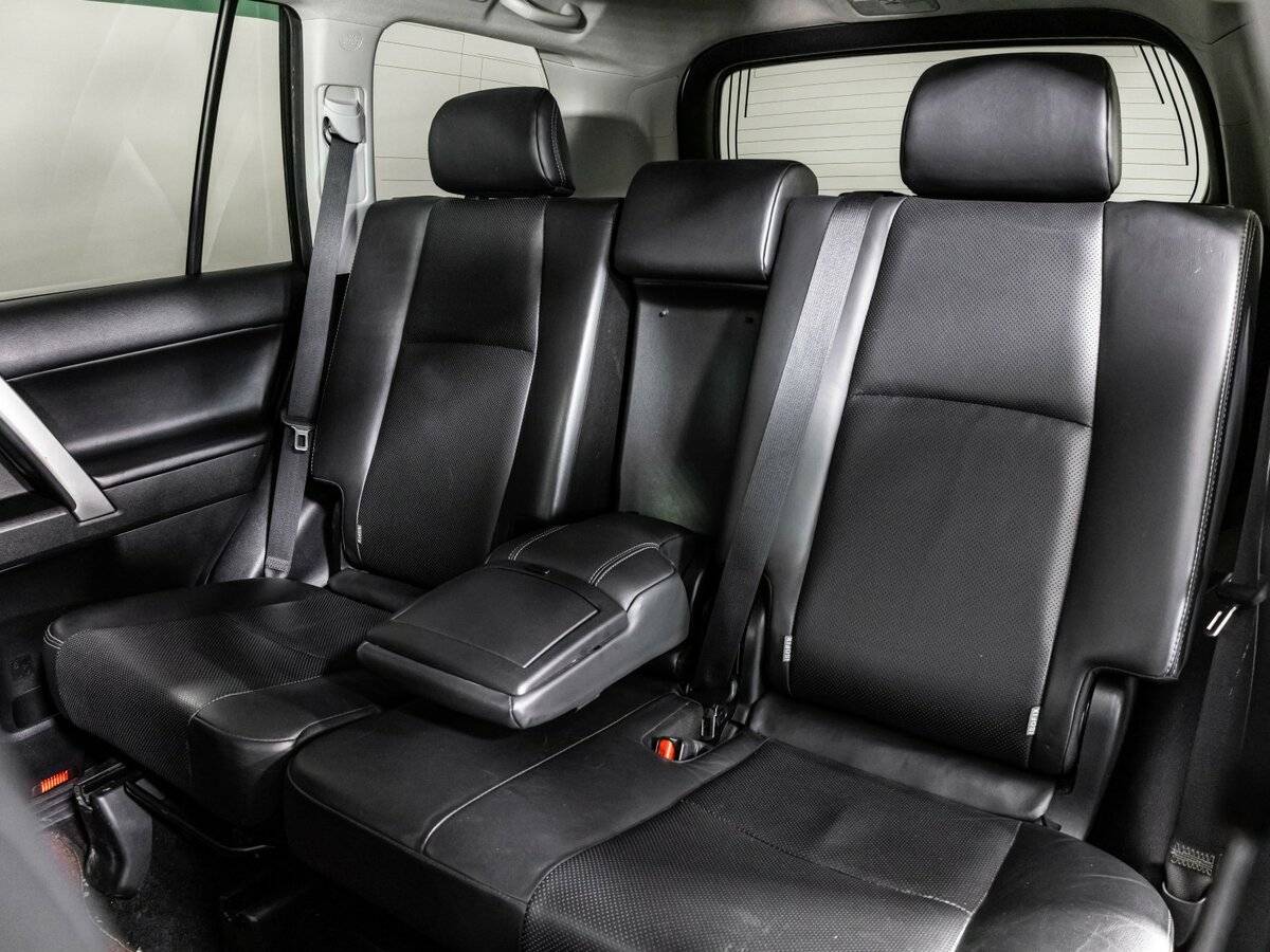 Toyota Land Cruiser Prado с пробегом — 2019 год. Фото: #19