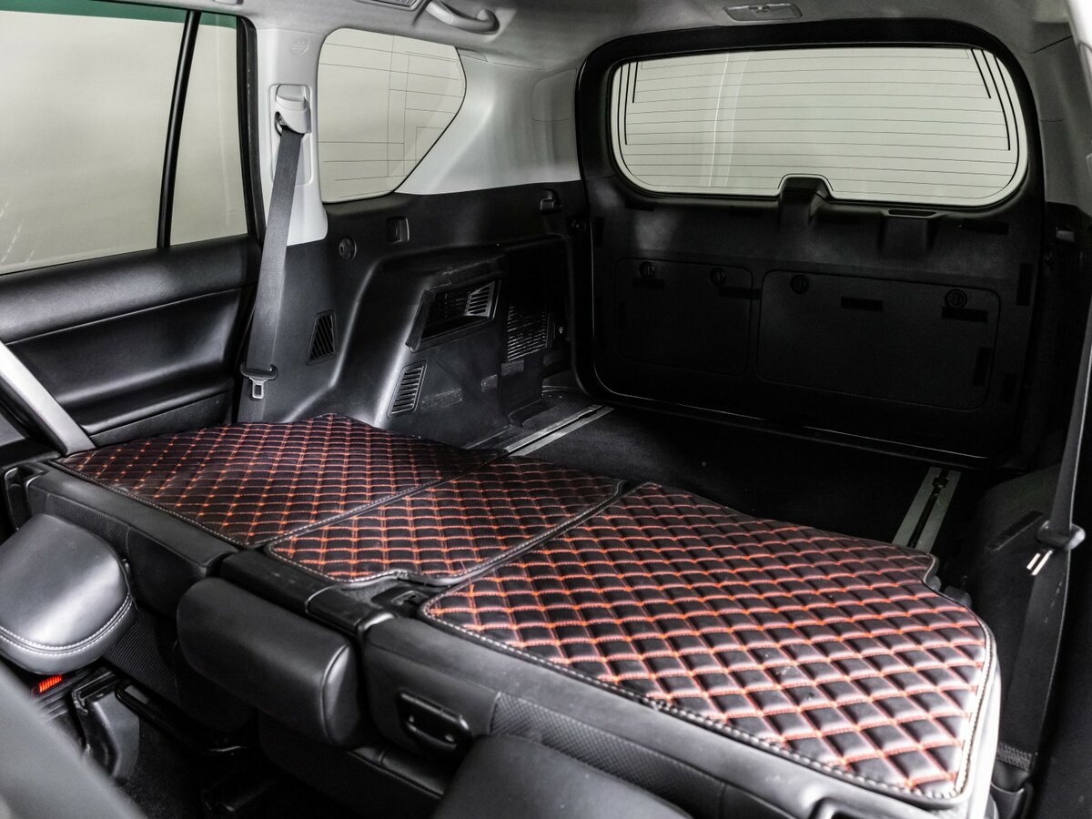 Toyota Land Cruiser Prado с пробегом — 2019 год. Фото: #22