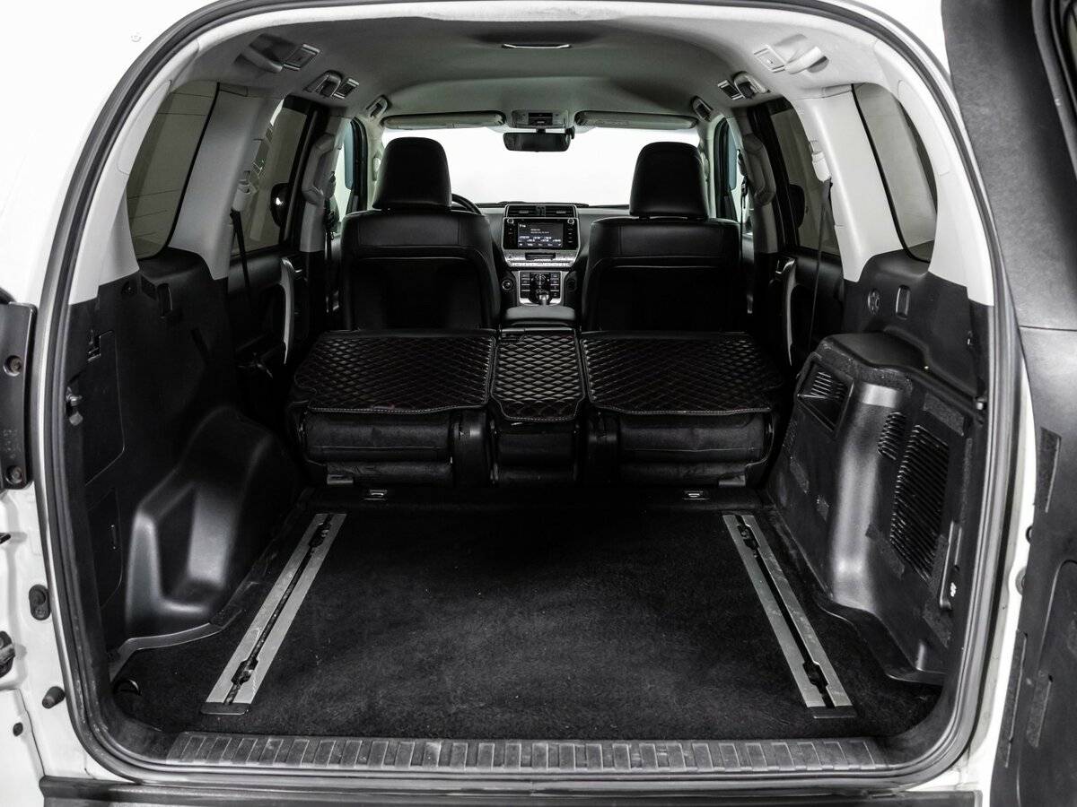 Toyota Land Cruiser Prado с пробегом — 2019 год. Фото: #28