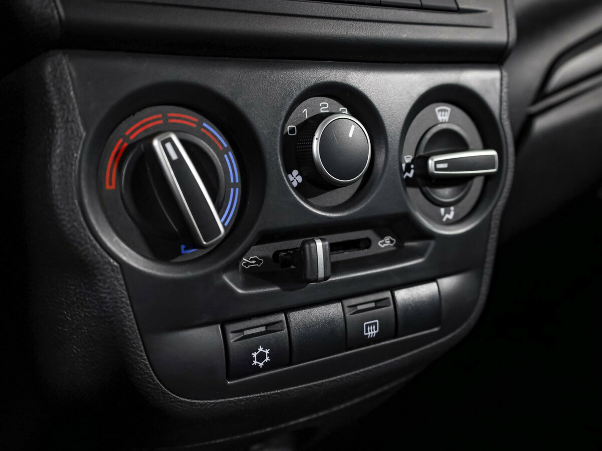 Lada (ВАЗ) Granta с пробегом — 2020 год. Фото: #12