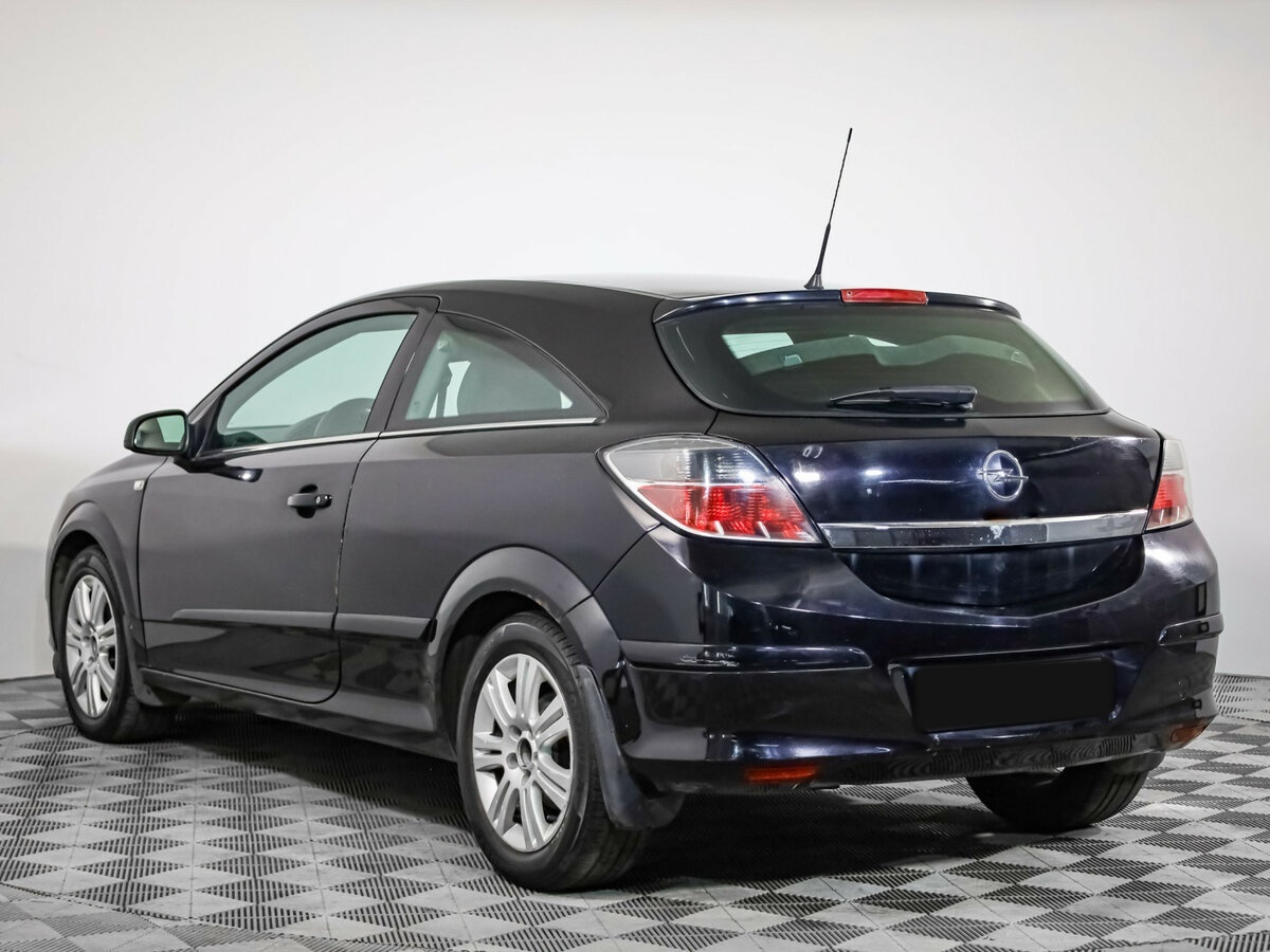 Opel Astra с пробегом — 2008 год. Фото: #5