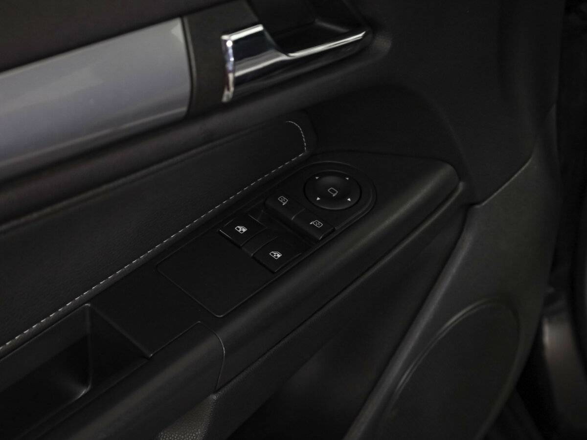 Opel Astra с пробегом — 2008 год. Фото: #12