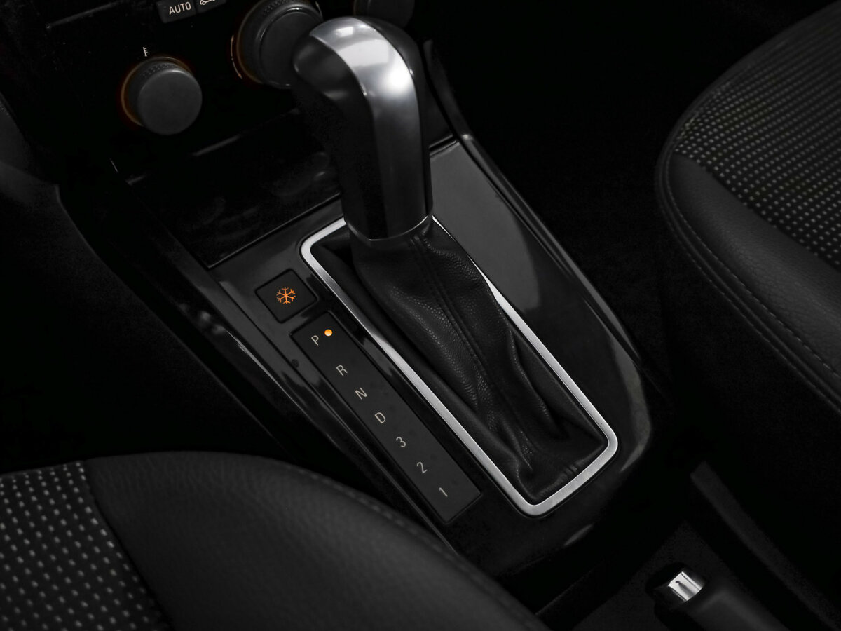 Opel Astra с пробегом — 2008 год. Фото: #18