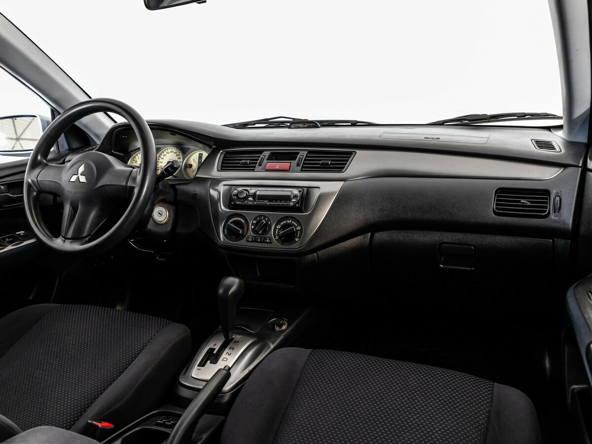 Mitsubishi Lancer с пробегом — 2006 год. Фото: #6