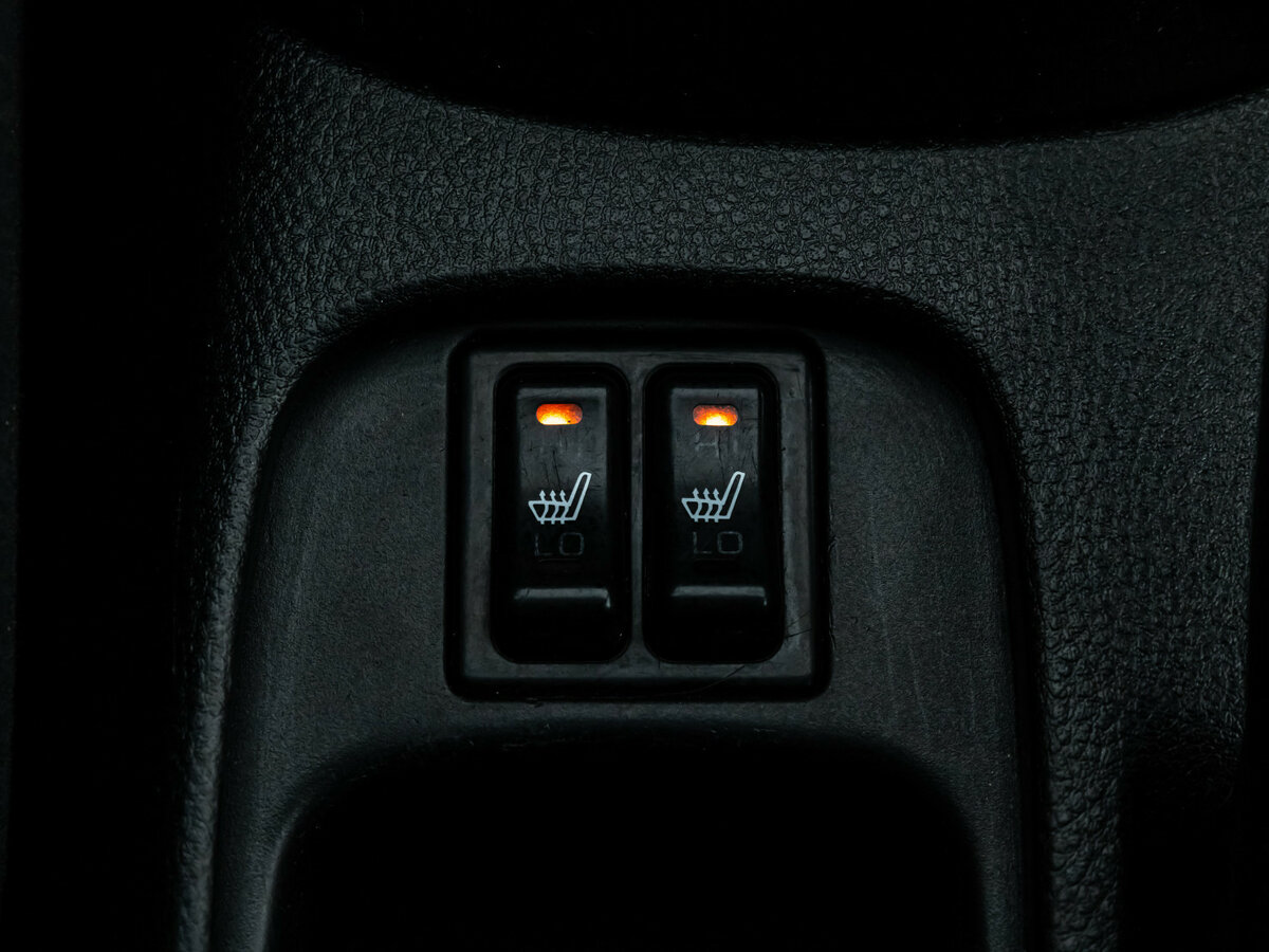 Mitsubishi Lancer с пробегом — 2006 год. Фото: #10