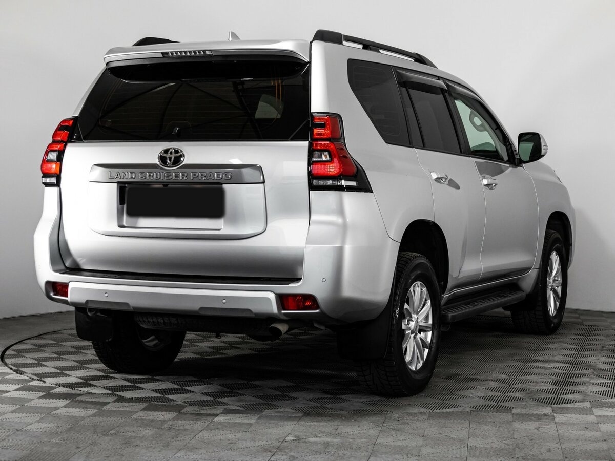 Toyota Land Cruiser Prado с пробегом — 2023 год. Фото: #4