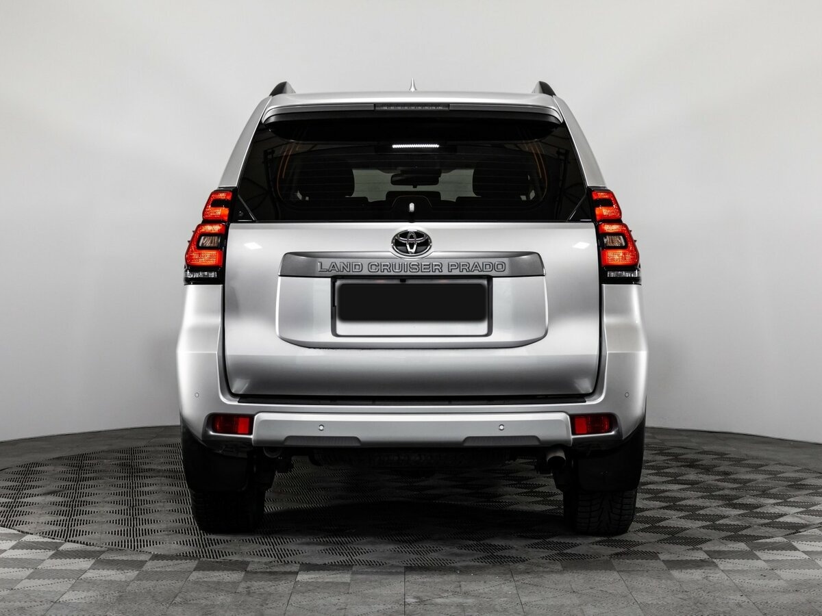 Toyota Land Cruiser Prado с пробегом — 2023 год. Фото: #5